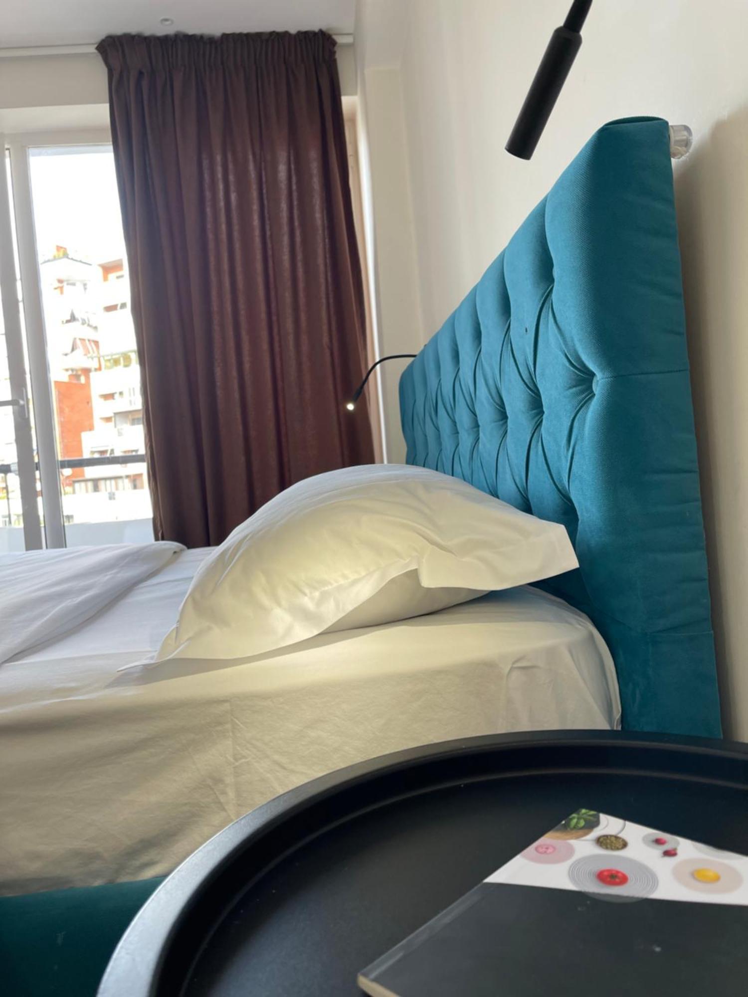 Boutique Central Studio Apartments Tiranë Ngoại thất bức ảnh